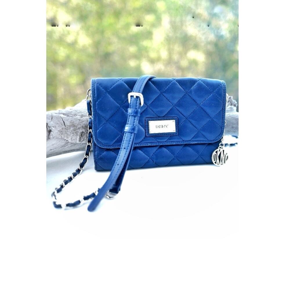 DKNY Quilted Cobalt Blue Leather Crossbody Bag Silver Chain Strap Shoulder Purse